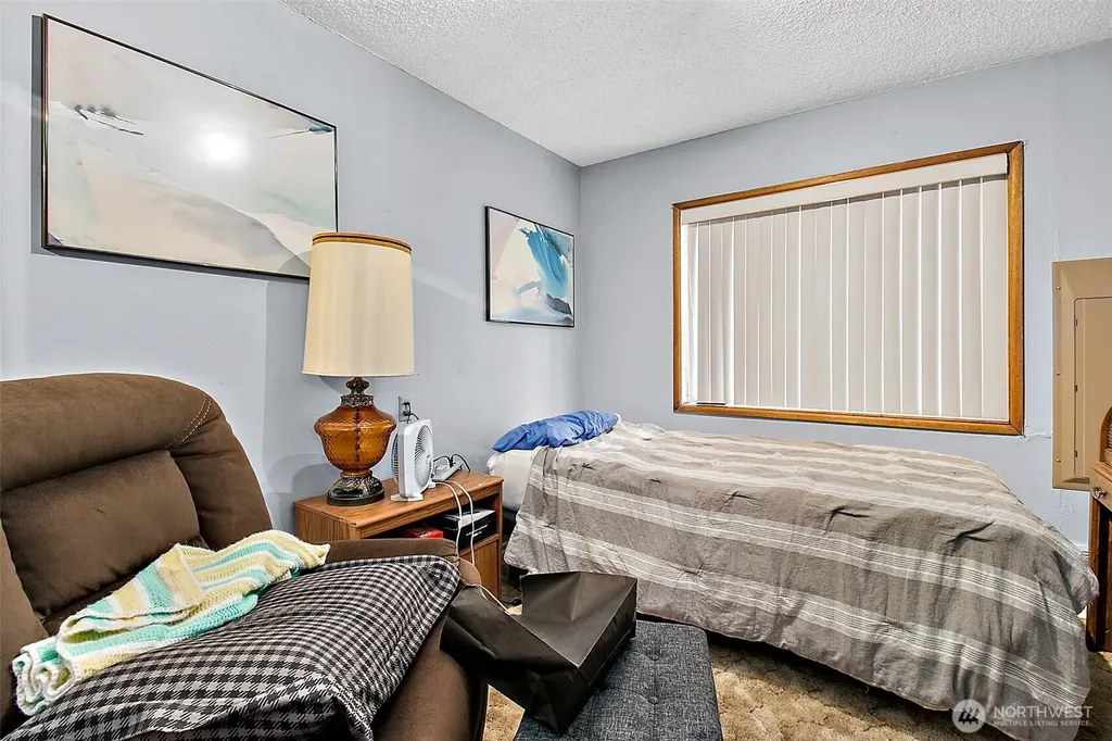 2416 NE 16th Street Renton WA 98056