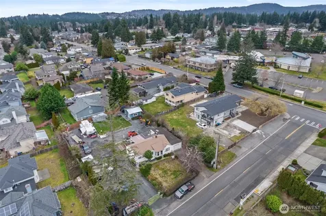 2416 NE 16th Street Renton WA 98056