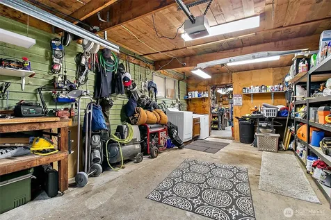 2416 NE 16th Street Renton WA 98056