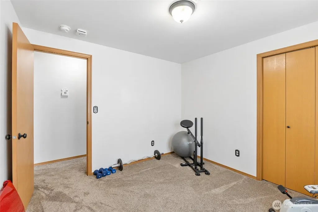 1346 E Greens Loop Moses Lake WA 98837