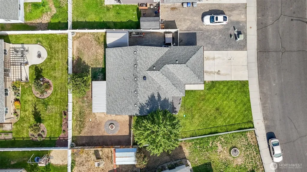 1346 E Greens Loop Moses Lake WA 98837
