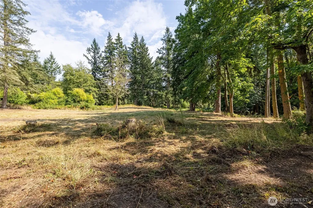 1110 Bush Point Road Freeland WA 98249