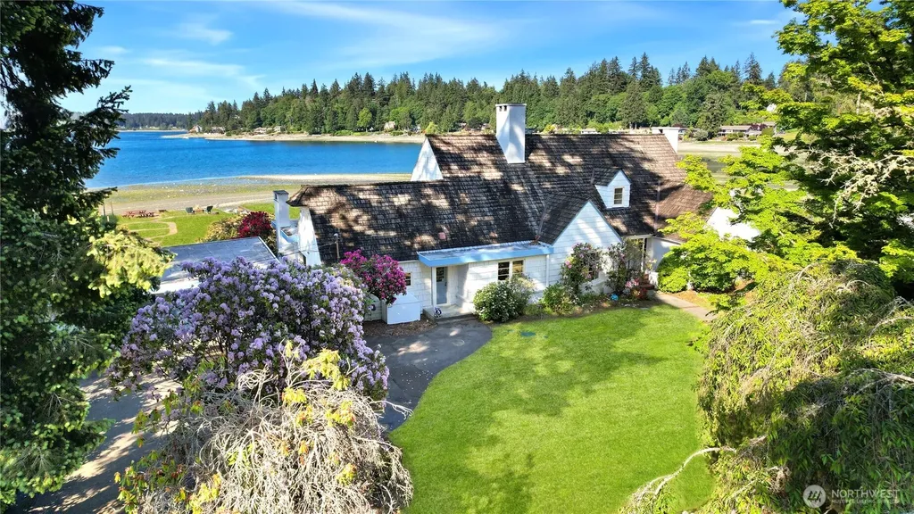 3026 Marine Drive Bremerton WA 98312