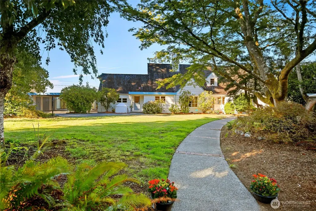 3026 Marine Drive Bremerton WA 98312