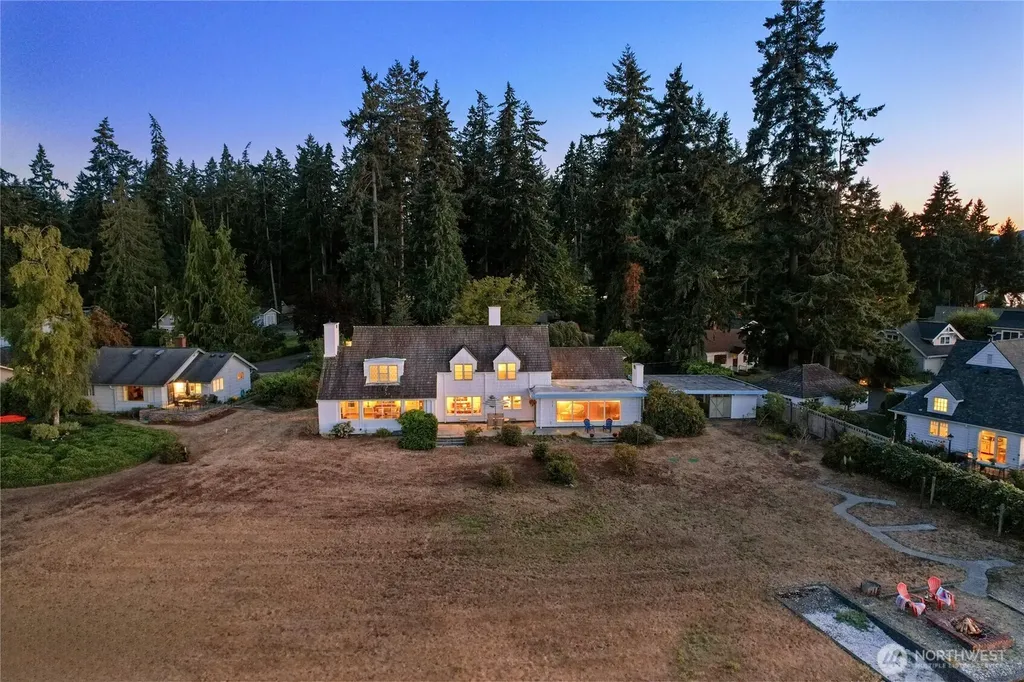 3026 Marine Drive Bremerton WA 98312