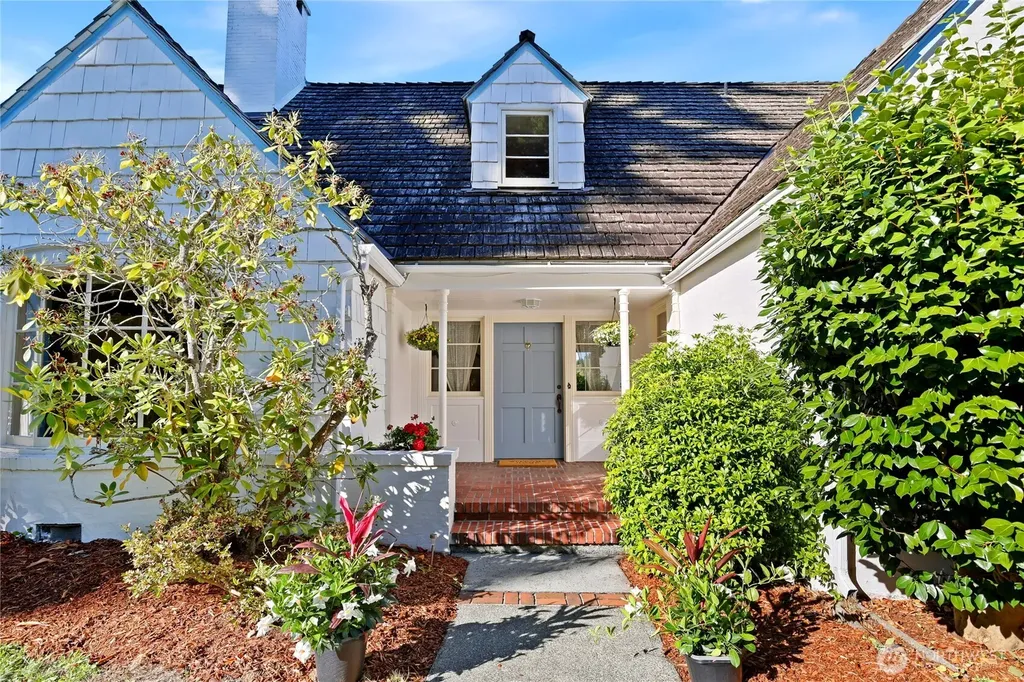 3026 Marine Drive Bremerton WA 98312