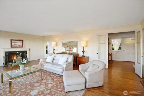 3026 Marine Drive Bremerton WA 98312