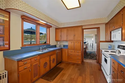3026 Marine Drive Bremerton WA 98312