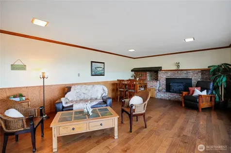 3026 Marine Drive Bremerton WA 98312