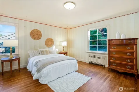 3026 Marine Drive Bremerton WA 98312