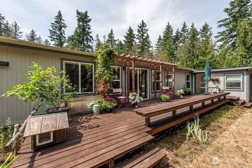 572 Critter Country Trail Sequim WA 98382