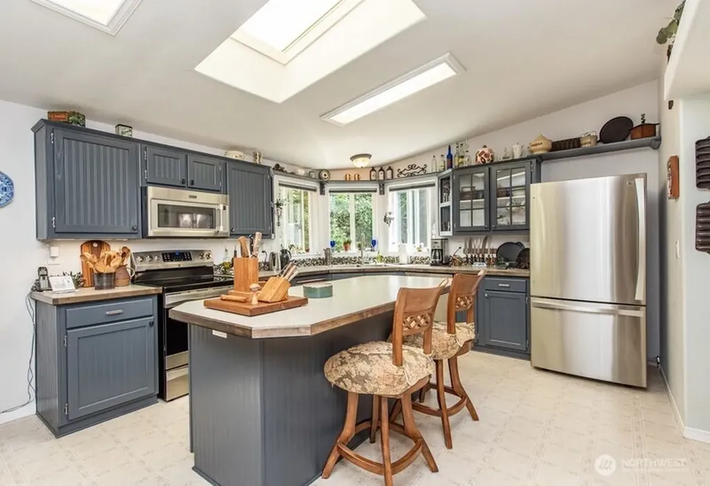 572 Critter Country Trail Sequim WA 98382