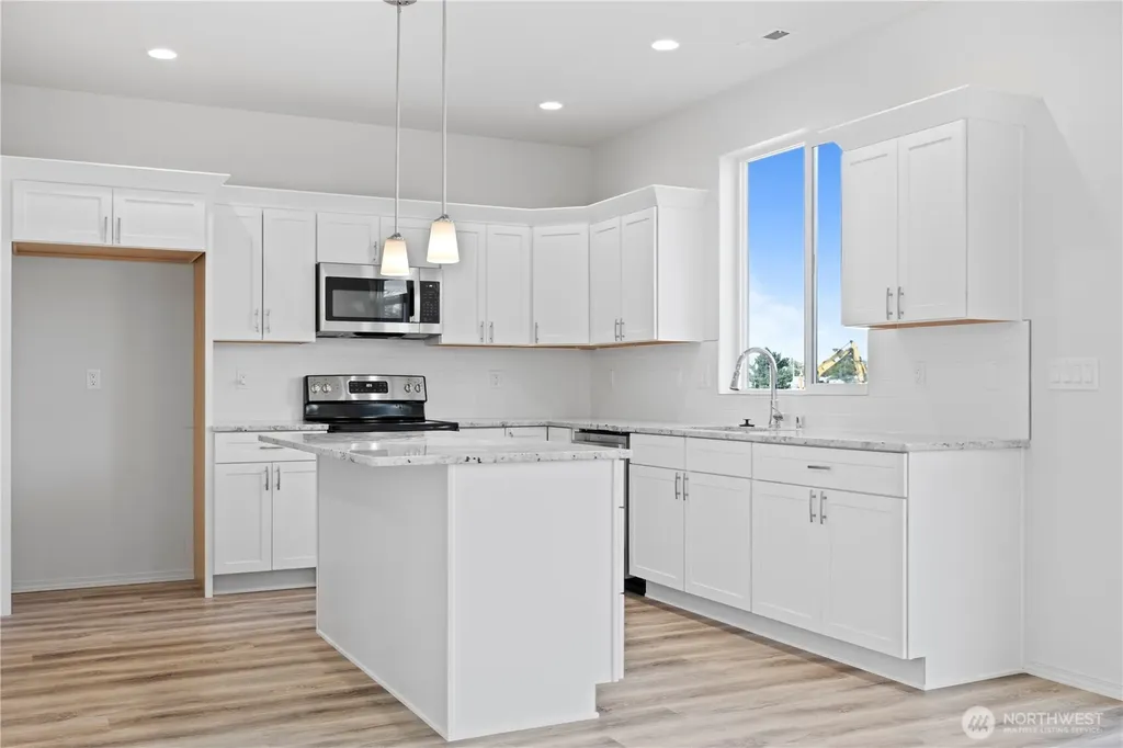 401 N Grape Drive Moses Lake WA 98837