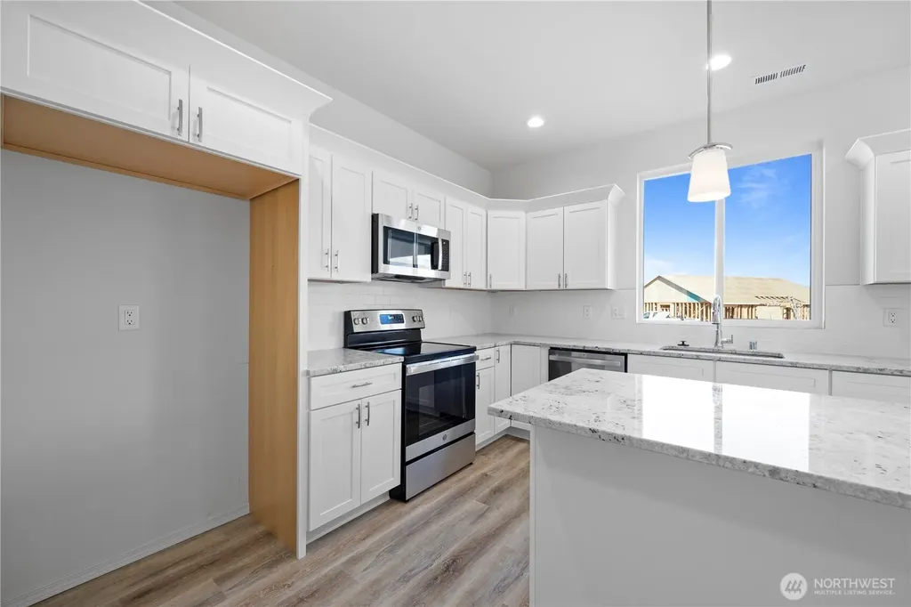401 N Grape Drive Moses Lake WA 98837