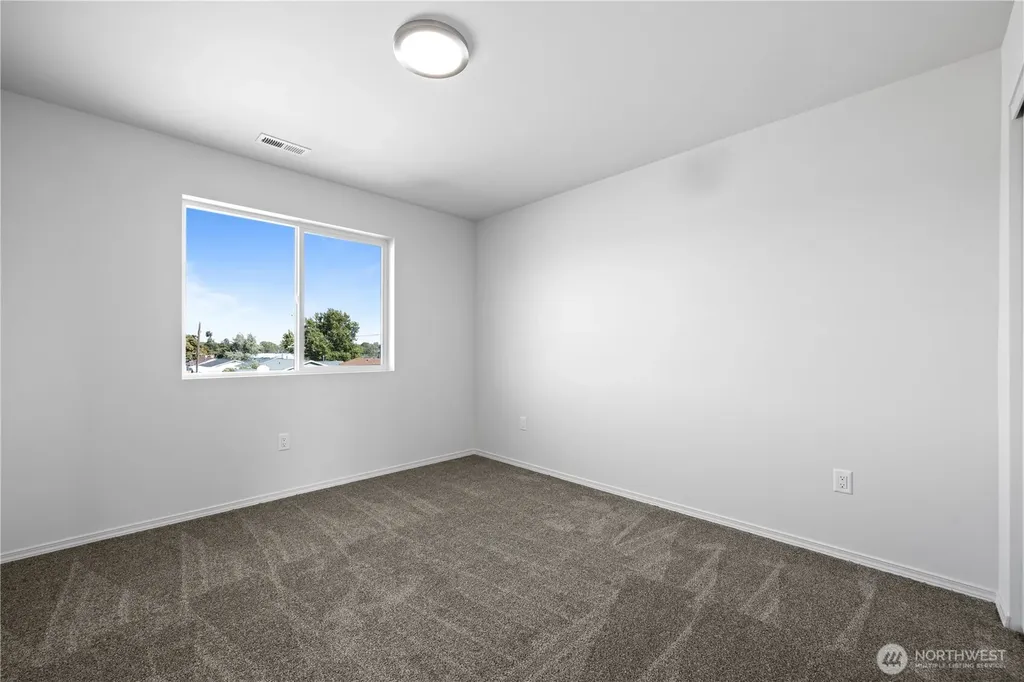 401 N Grape Drive Moses Lake WA 98837