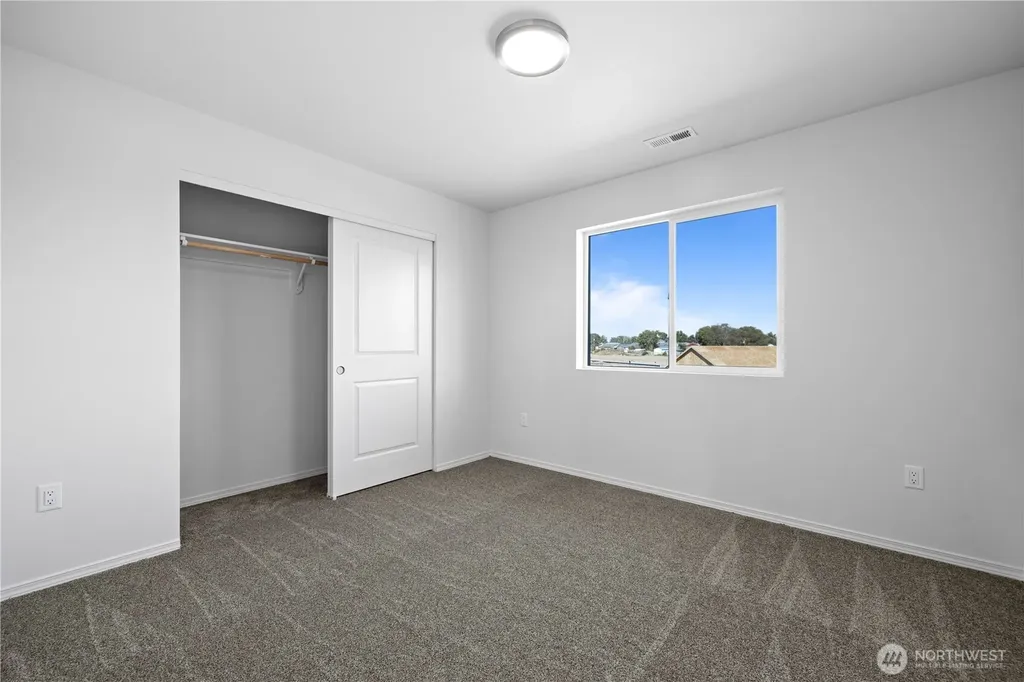 401 N Grape Drive Moses Lake WA 98837
