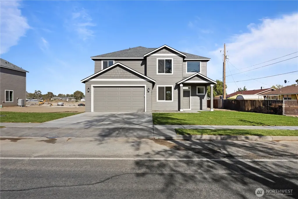401 N Grape Drive Moses Lake WA 98837