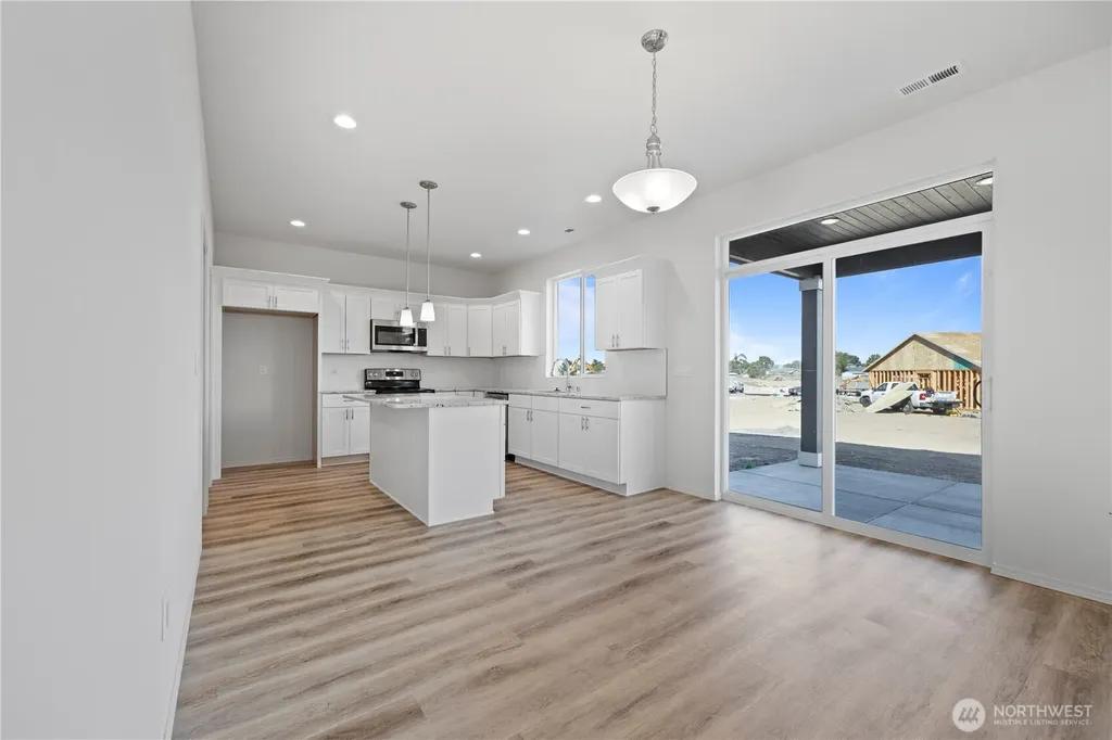 401 N Grape Drive Moses Lake WA 98837