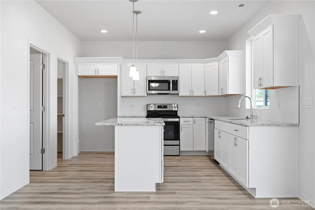 401 N Grape Drive Moses Lake WA 98837