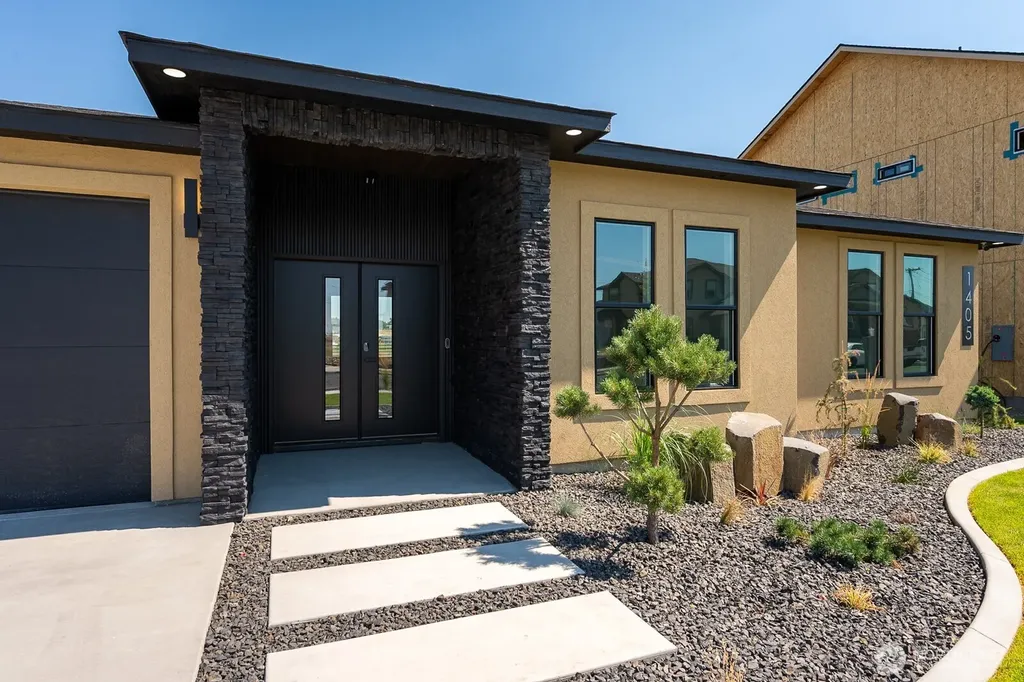 1405 W Lakeside Drive Moses Lake WA 98837
