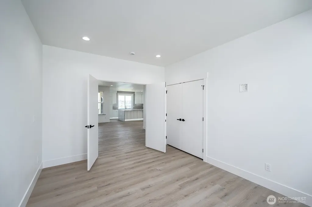 1405 W Lakeside Drive Moses Lake WA 98837