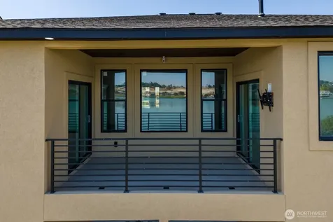 1405 W Lakeside Drive Moses Lake WA 98837