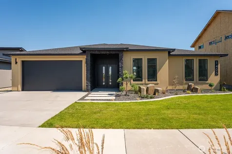 1405 W Lakeside Drive Moses Lake WA 98837