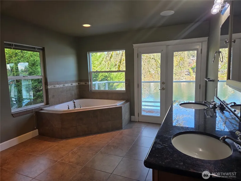 5744 Lagoon Lane NW Gig Harbor WA 98335