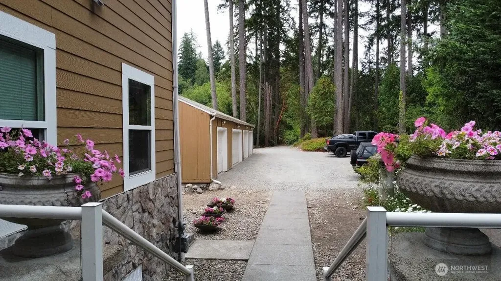 5744 Lagoon Lane NW Gig Harbor WA 98335