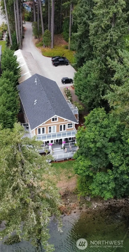 5744 Lagoon Lane NW Gig Harbor WA 98335