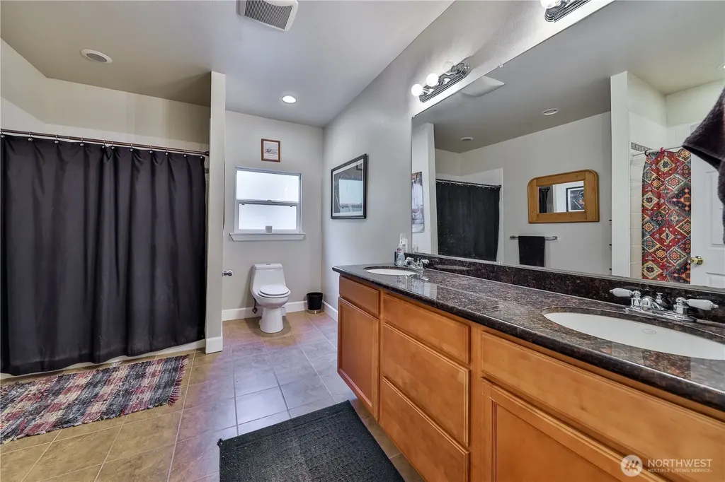 5744 Lagoon Lane NW Gig Harbor WA 98335