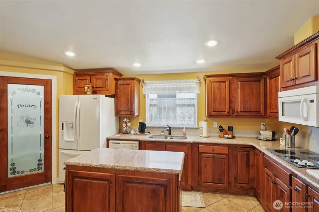 5101 NE 121st Avenue Vancouver WA 98682