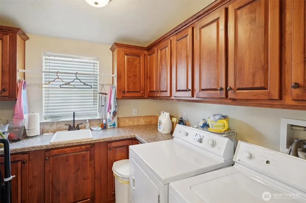 5101 NE 121st Avenue Vancouver WA 98682