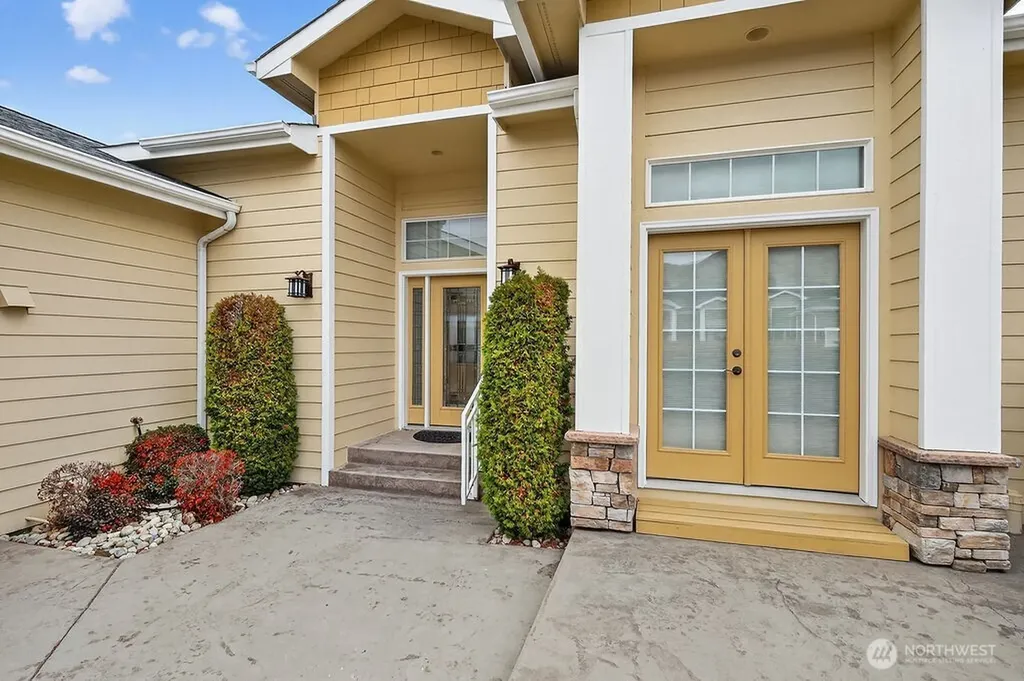 1845 Maple Street Wenatchee WA 98801