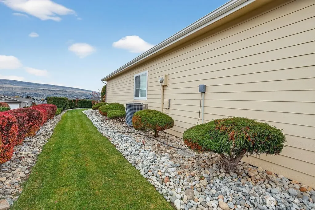1845 Maple Street Wenatchee WA 98801