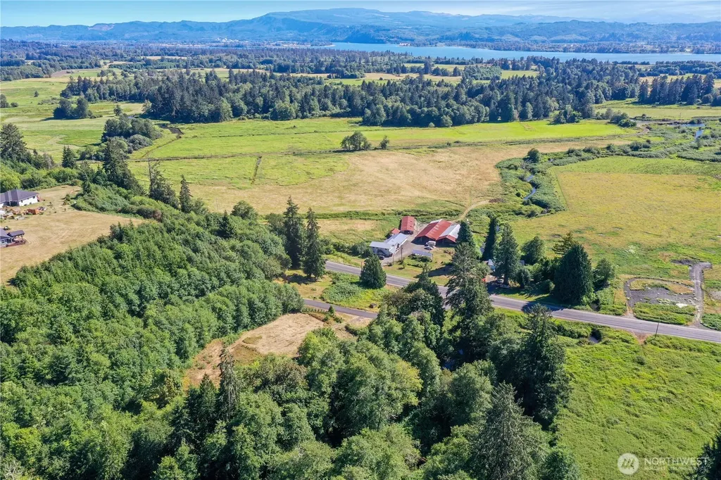 7 Alger Creek Heights Cathlamet WA 98612