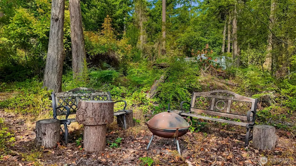 179 Harrington Road Coupeville WA 98239