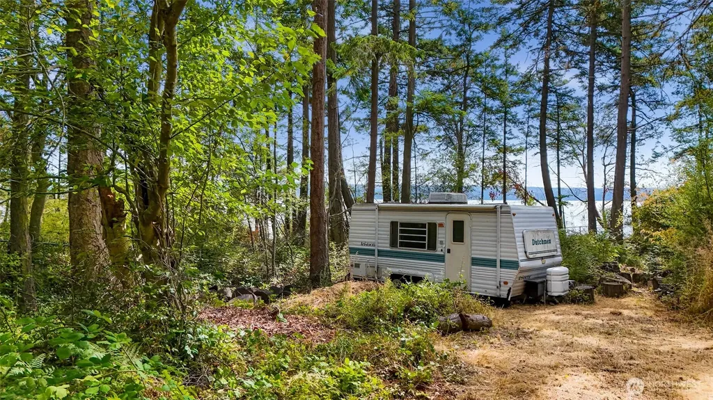 179 Harrington Road Coupeville WA 98239