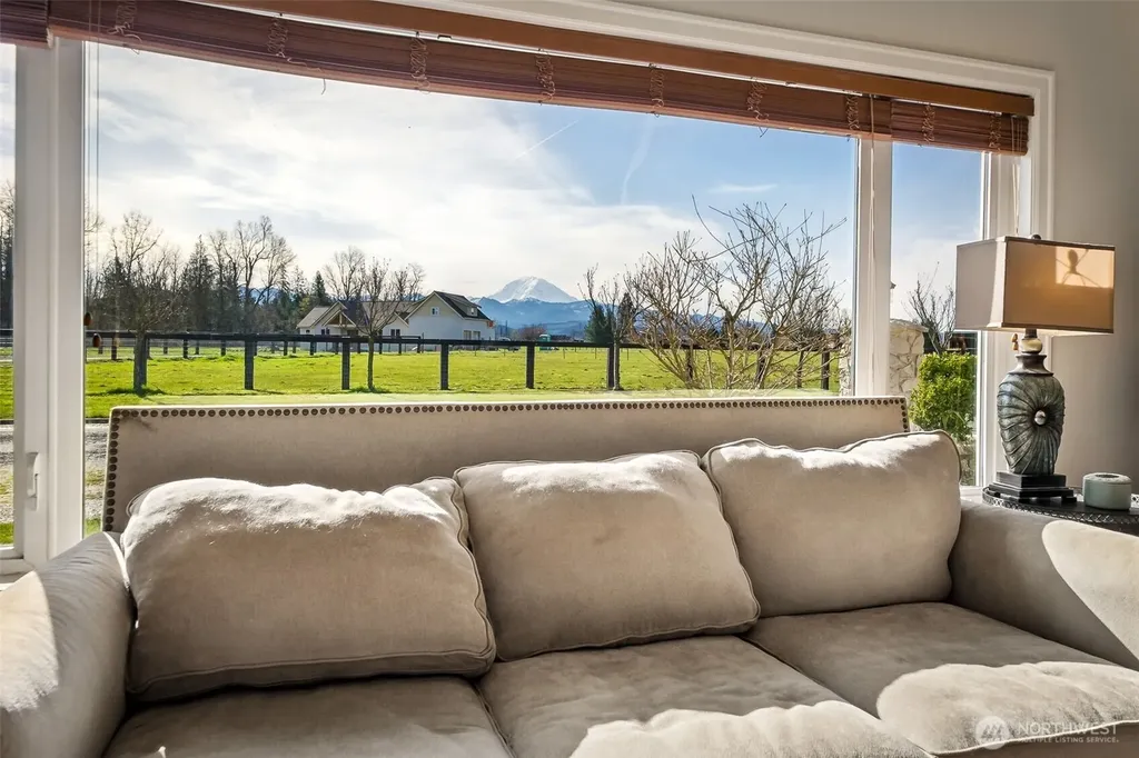 23420 SE 448th Street Enumclaw WA 98022