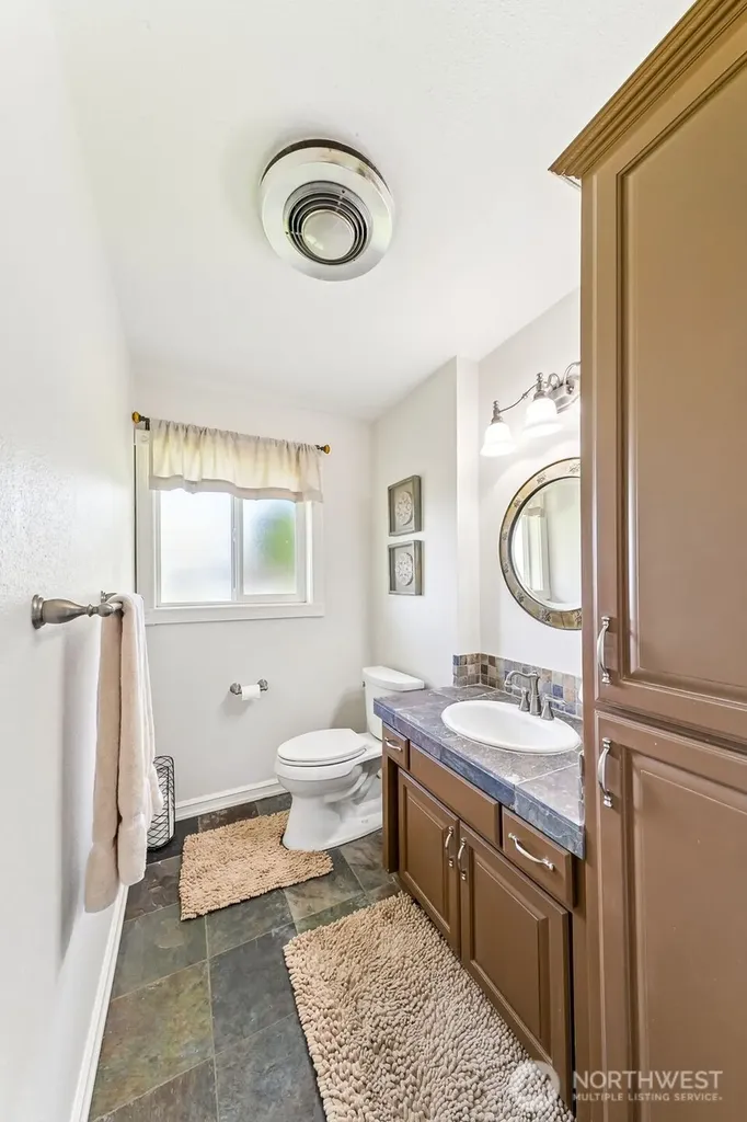 23420 SE 448th Street Enumclaw WA 98022