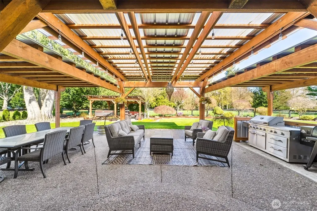 23420 SE 448th Street Enumclaw WA 98022