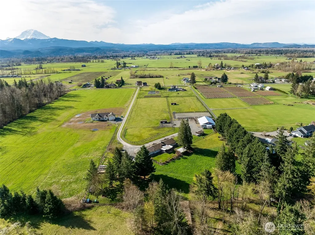 23420 SE 448th Street Enumclaw WA 98022