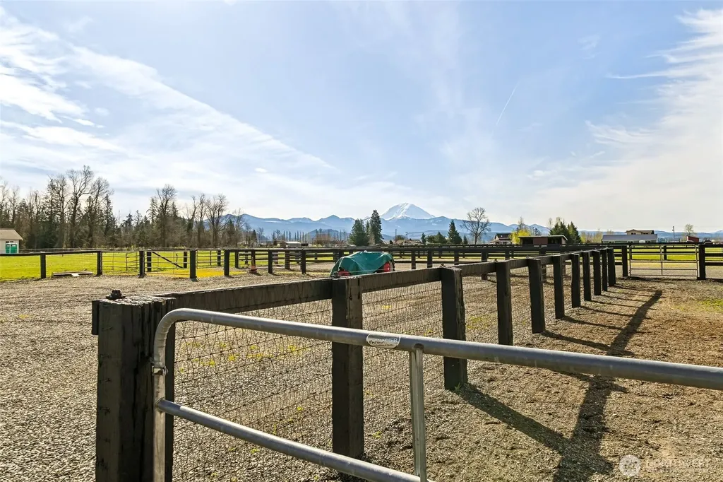 23420 SE 448th Street Enumclaw WA 98022