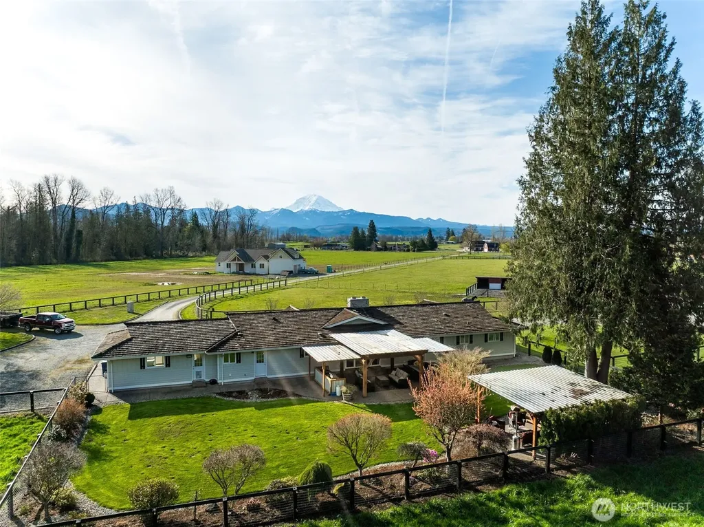 23420 SE 448th Street Enumclaw WA 98022