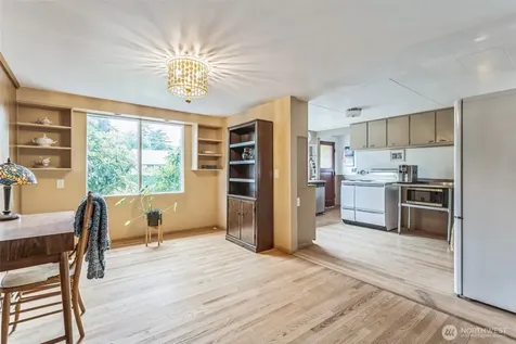 11521 Corliss Avenue N Seattle WA 98133