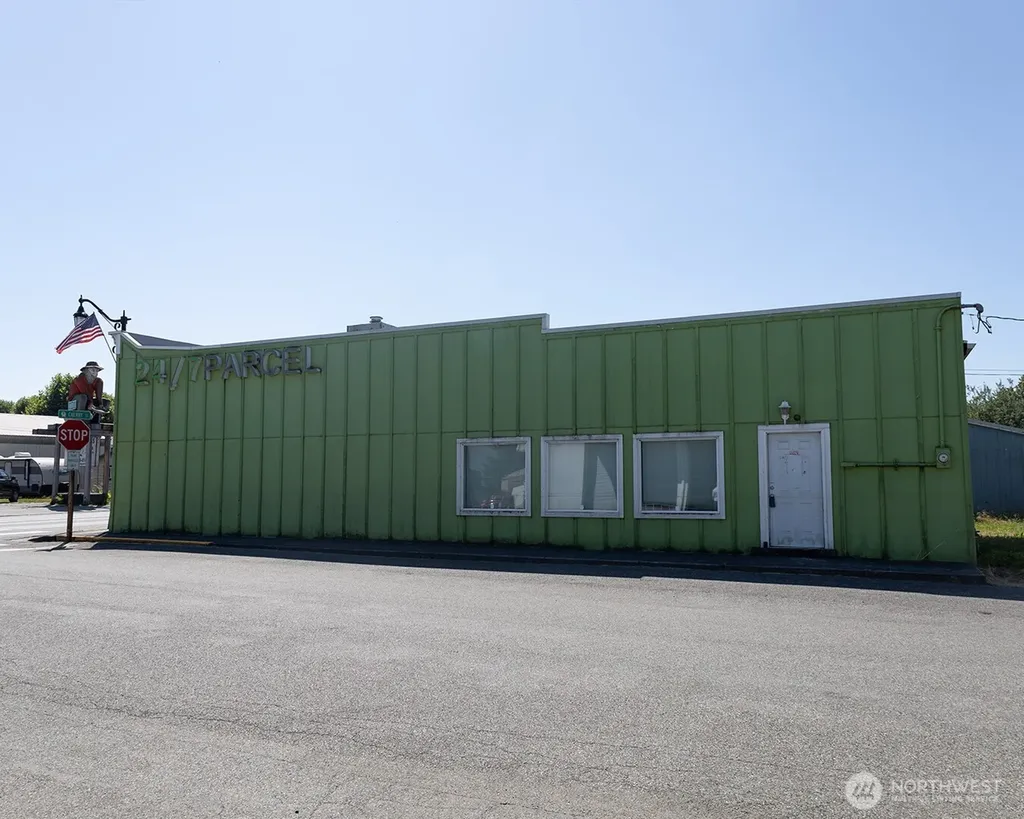 503 Cherry Street Sumas WA 98295