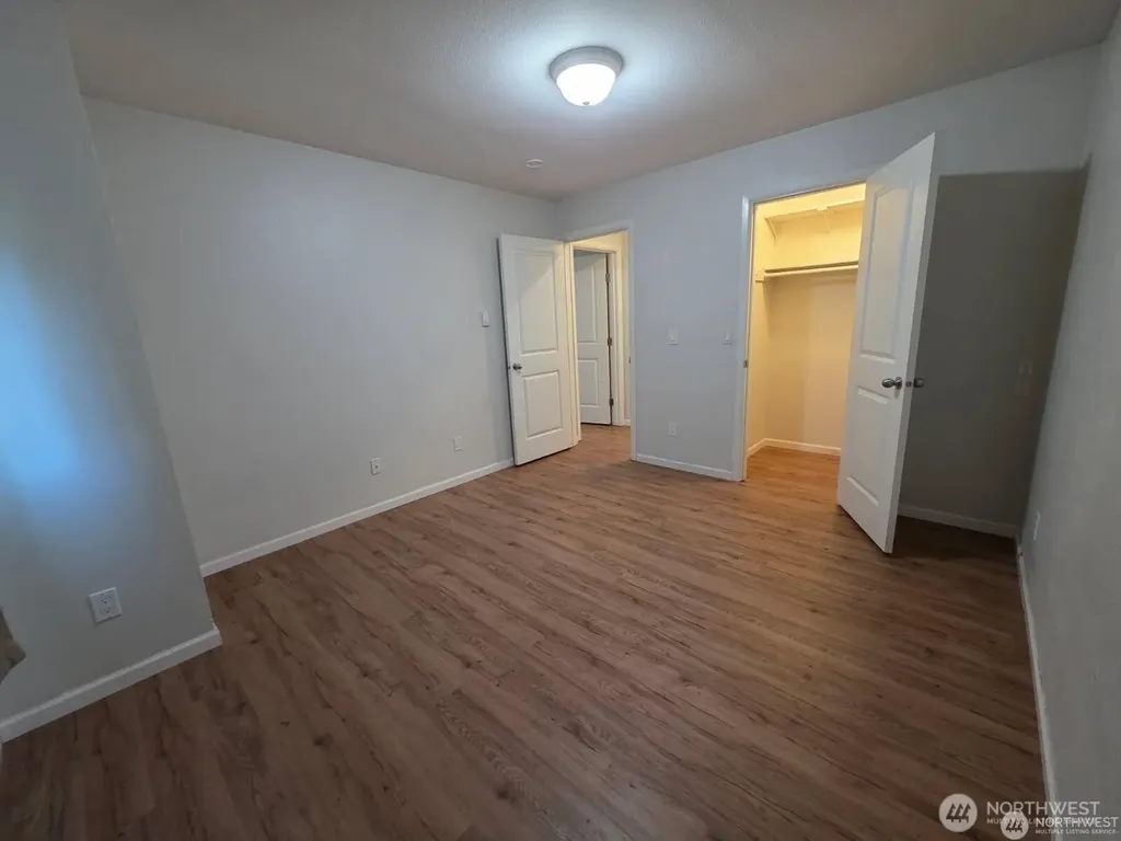 31500 33rd Place SW Federal Way WA 98023