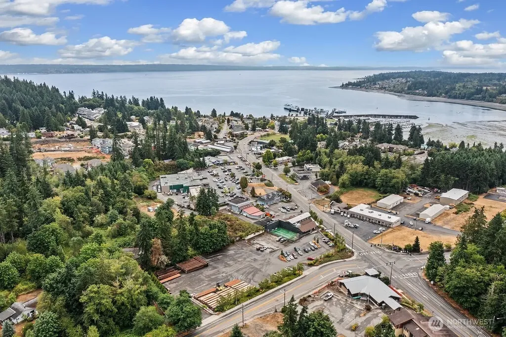 26516 Lindvog Rd N E Kingston WA 98346