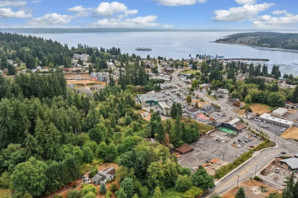 26516 Lindvog Rd N E Kingston WA 98346