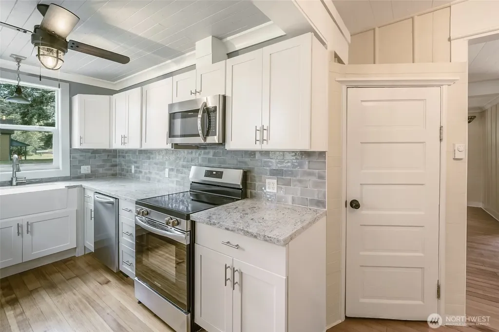 26706 Park Avenue Ocean Park WA 98640